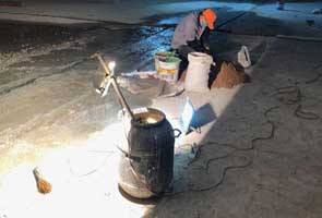 地下室底板泉眼堵漏_防水施工